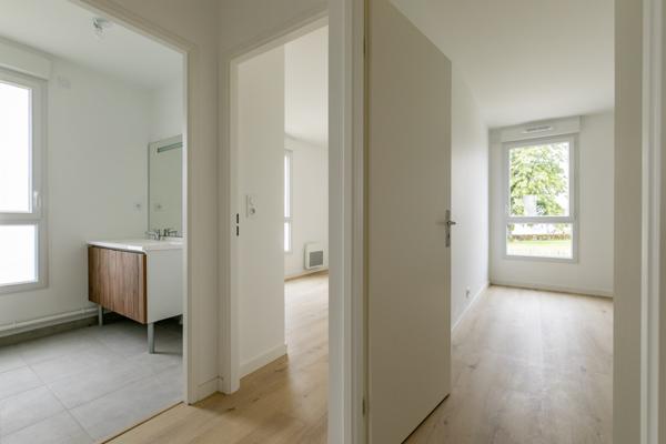 Maison avec jardin et garage