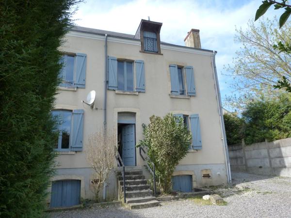 Location                                                      Maison
                        
                     3 pièces                      70 m2                     à Vierzon