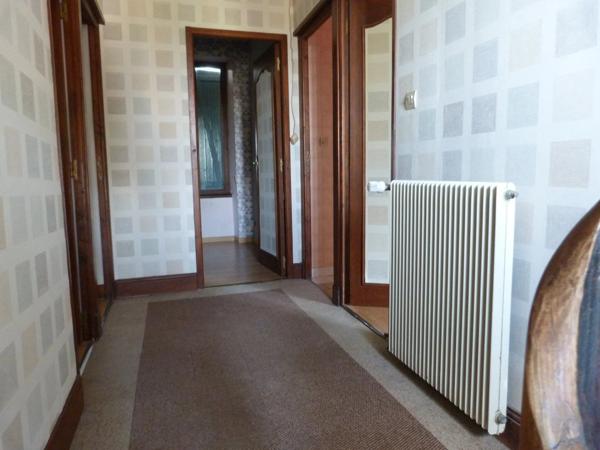 Location                                                      Maison
                        
                     3 pièces                      70 m2                     à Vierzon