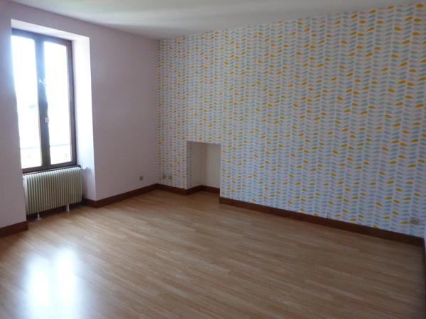 Location                                                      Maison
                        
                     3 pièces                      70 m2                     à Vierzon