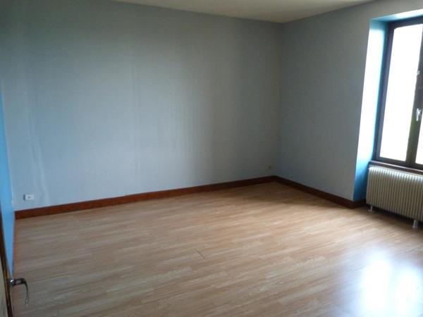 Location                                                      Maison
                        
                     3 pièces                      70 m2                     à Vierzon