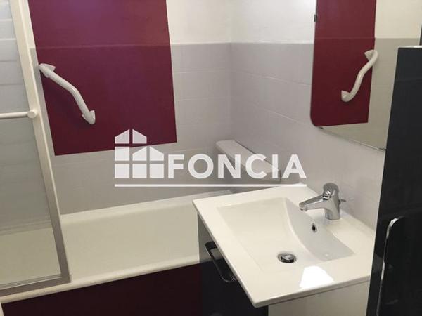 Location Appartement 3 pièces 59.2 m² - RESIDENCE LES CHARMILLES Orange 84100