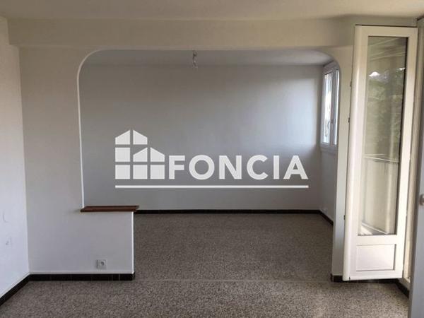 Location Appartement 3 pièces 59.2 m² - RESIDENCE LES CHARMILLES Orange 84100