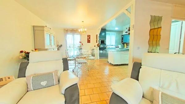 Vente Maison 5 pièces 135 m2 à Aiguefonde