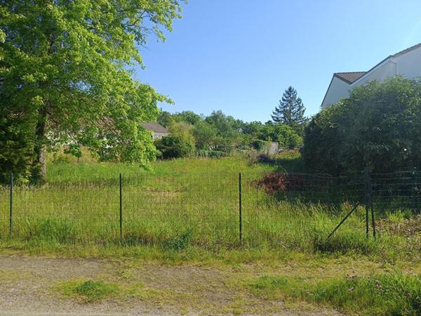 Terrain Pont Saint Martin 810 m2