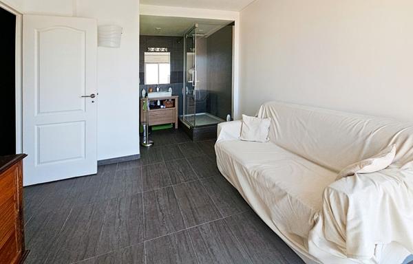 CARQUEIRANNE, T4 duplex dernier étage de 131.73 m² en surface utile