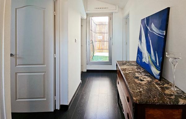 CARQUEIRANNE, T4 duplex dernier étage de 131.73 m² en surface utile