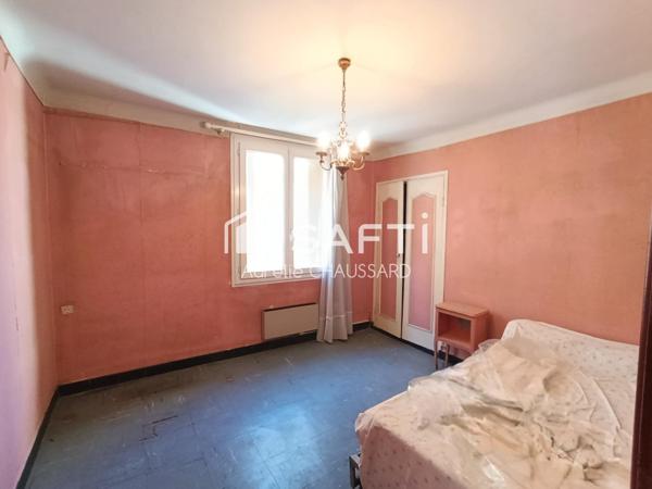 Maison de village 6 chambres garage terrasse