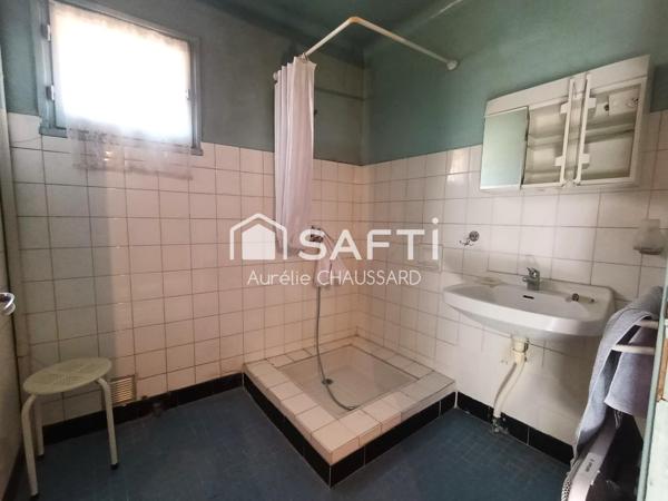 Maison de village 6 chambres garage terrasse