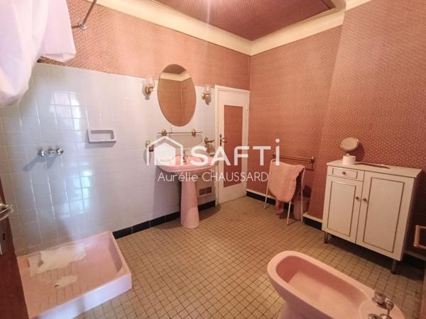 Maison de village 6 chambres garage terrasse