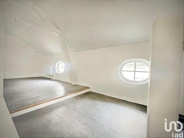 Location local d’activité 70 m² Marines