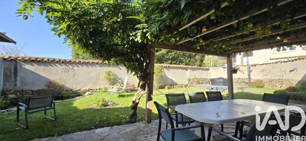 Maison à vendre 8 pièces 170 m² Bonson