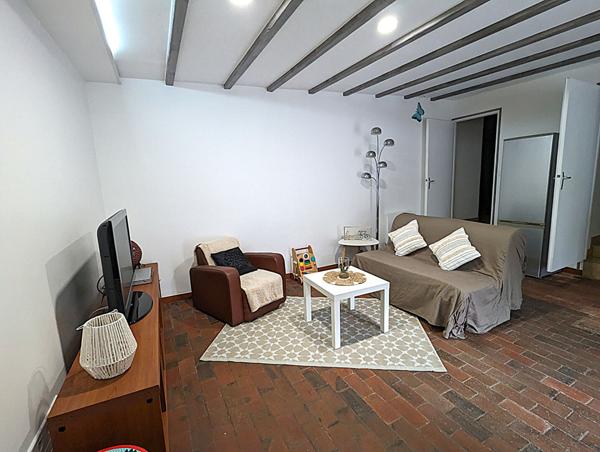 Charmante maison en pierre rénovée de 57m² à MOUCHAMPS !!