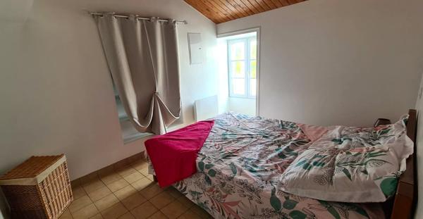 Charmante maison en pierre rénovée de 57m² à MOUCHAMPS !!