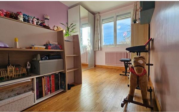 Maison à vendre    4 pièces • 90 m2 Gueux