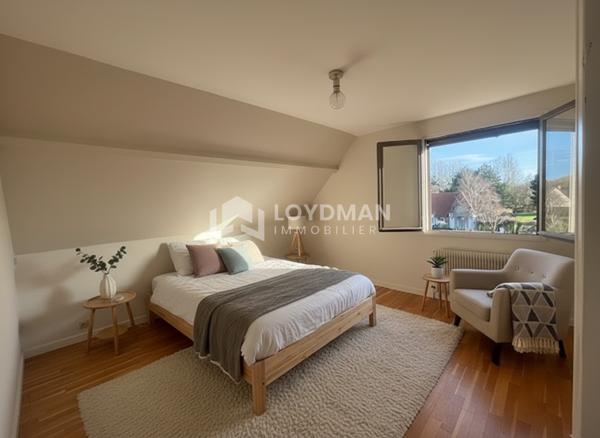 Maison T7 de 245 m² avec 6 chambres et piscine
