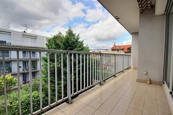 Location                                                      Appartement
                        
                     2 pièces                      48 m2                     à Asnières-sur-Seine