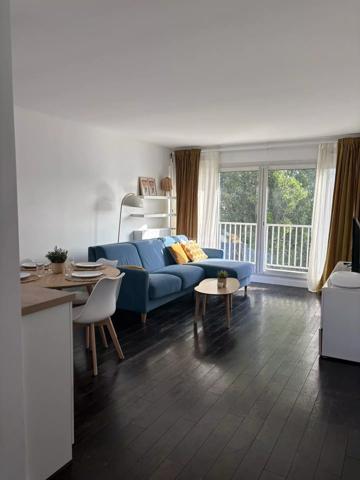 Location                                                      Appartement
                        
                     2 pièces                      48 m2                     à Asnières-sur-Seine