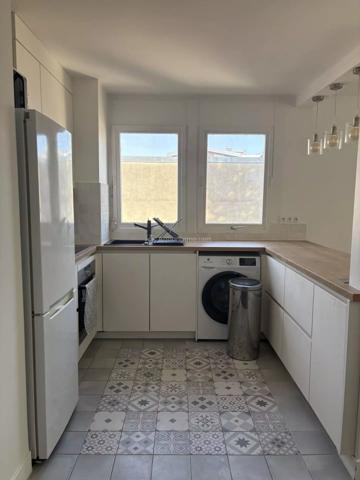 Location                                                      Appartement
                        
                     2 pièces                      48 m2                     à Asnières-sur-Seine