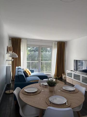 Location                                                      Appartement
                        
                     2 pièces                      48 m2                     à Asnières-sur-Seine