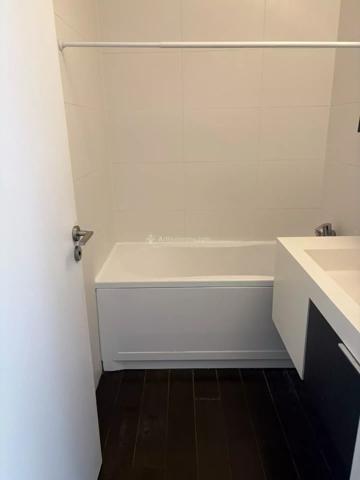 Location                                                      Appartement
                        
                     2 pièces                      48 m2                     à Asnières-sur-Seine