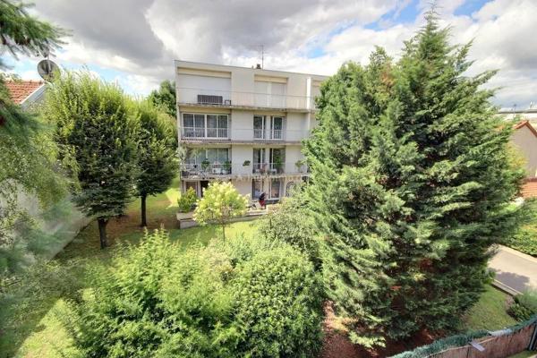 Location                                                      Appartement
                        
                     2 pièces                      48 m2                     à Asnières-sur-Seine