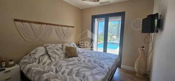 Maison individuelle de plain pied T5 avec 3 chambres piscine et garage