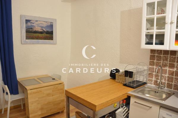 Studio
                                                                                                                                                                                                                                                                                                                        1 pièce(s)                                                                                                                                                                                                                                                                                                                              20  m²