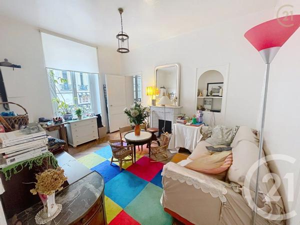 Appartement F4 à vendre  4 pièces - 67,64 m 2   PARIS  - 75009