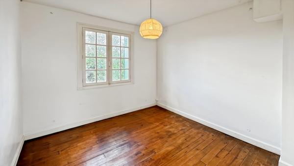 Maison à vendre 7 pièces proche de BERGERAC (24) - terrain de 1940 m2