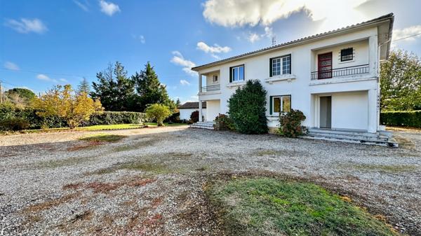 Maison à vendre 7 pièces proche de BERGERAC (24) - terrain de 1940 m2