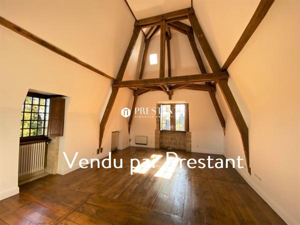 Château Renaissance en position dominante dans un village classé proche de Hautefort, BRIVE LA GAILLARDE