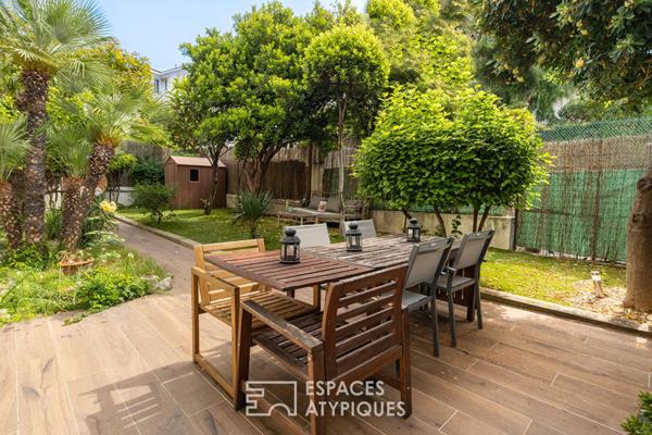 Un appartement avec un jardin secret au Port de Nice