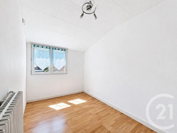 Maison à vendre  4 pièces - 76,31 m 2   NOISIEL  - 77