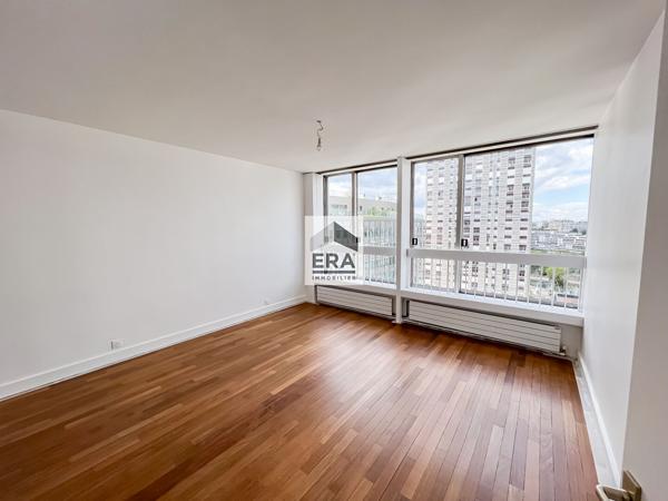 Appartement Paris 4 pièce(s) 123 m2 Avec parking