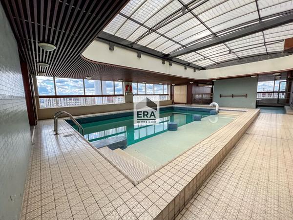 Appartement Paris 4 pièce(s) 123 m2 Avec parking