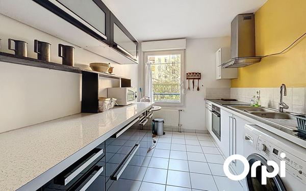 Appartement à vendre    3 pièces • 65,66 m2 Villeurbanne