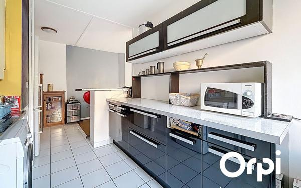 Appartement à vendre    3 pièces • 65,66 m2 Villeurbanne
