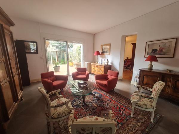Maison 8 pièce(s) 6 chambre(s) 280 m²