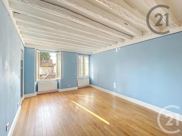 Appartement 5 Pieces à vendre  5 pièces - 108,72 m 2   FONTAINEBLEAU  - 77