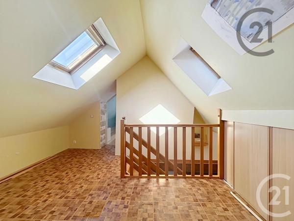 Appartement 5 Pieces à vendre  5 pièces - 108,72 m 2   FONTAINEBLEAU  - 77