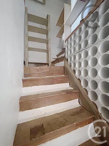 Appartement 5 Pieces à vendre  5 pièces - 108,72 m 2   FONTAINEBLEAU  - 77