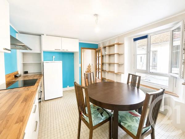 Appartement 5 Pieces à vendre  5 pièces - 108,72 m 2   FONTAINEBLEAU  - 77
