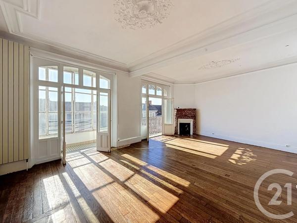 Appartement 5 Pieces à vendre  5 pièces - 108,72 m 2   FONTAINEBLEAU  - 77