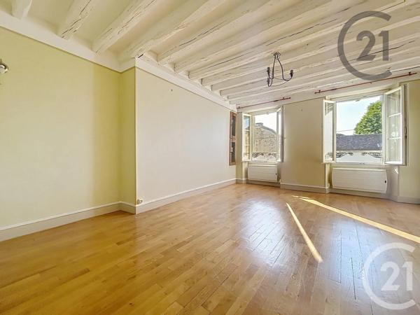 Appartement 5 Pieces à vendre  5 pièces - 108,72 m 2   FONTAINEBLEAU  - 77