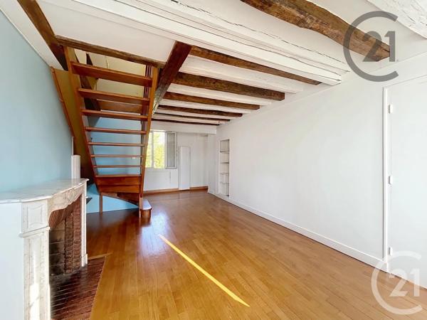 Appartement 5 Pieces à vendre  5 pièces - 108,72 m 2   FONTAINEBLEAU  - 77