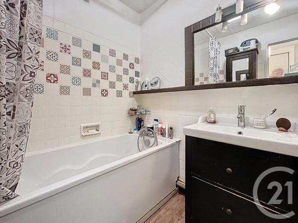 Appartement F4 à vendre  4 pièces - 82,17 m 2   LE MEE SUR SEINE  - 77