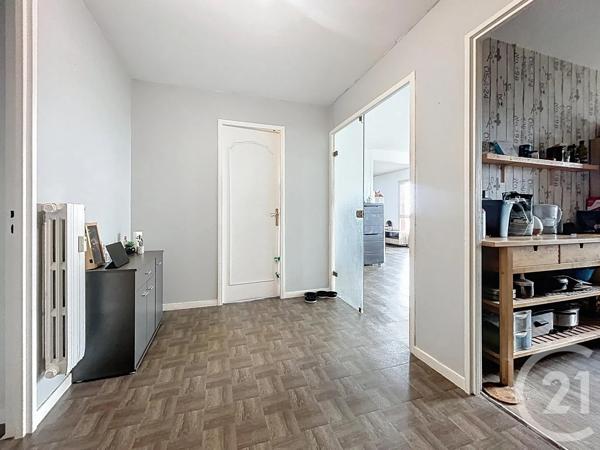 Appartement F4 à vendre  4 pièces - 82,17 m 2   LE MEE SUR SEINE  - 77