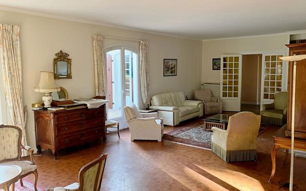 Maison à vendre    6 pièces •  Angoulême