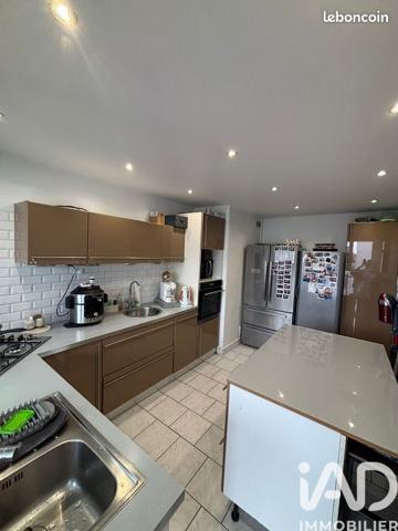 Location appartement 6 pièces 130 m² Massy